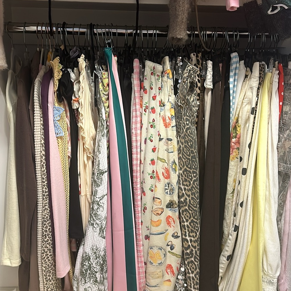 Mystery Clothing Bundle - Picture 3 of 3